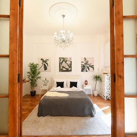 דירות בוקרשט Love.Travel.Explore ♥️Apt W/ Balcony In Old Town מראה חיצוני תמונה