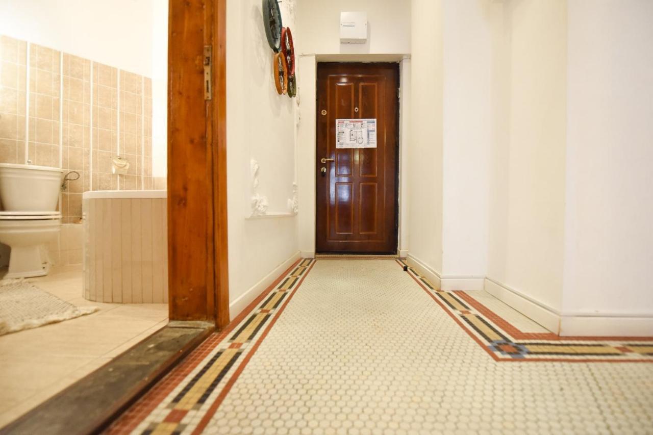 דירות בוקרשט Love.Travel.Explore ♥️Apt W/ Balcony In Old Town מראה חיצוני תמונה