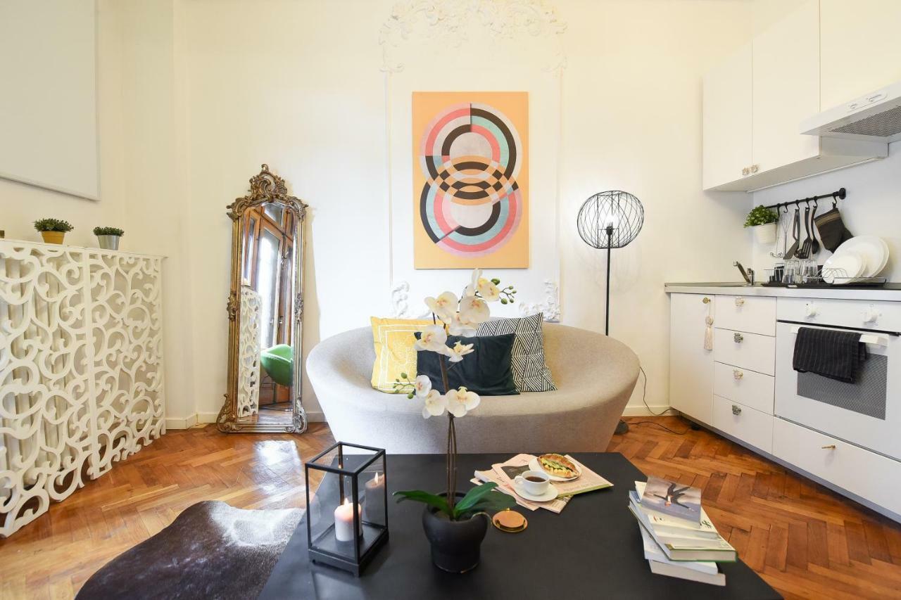 דירות בוקרשט Love.Travel.Explore ♥️Apt W/ Balcony In Old Town מראה חיצוני תמונה